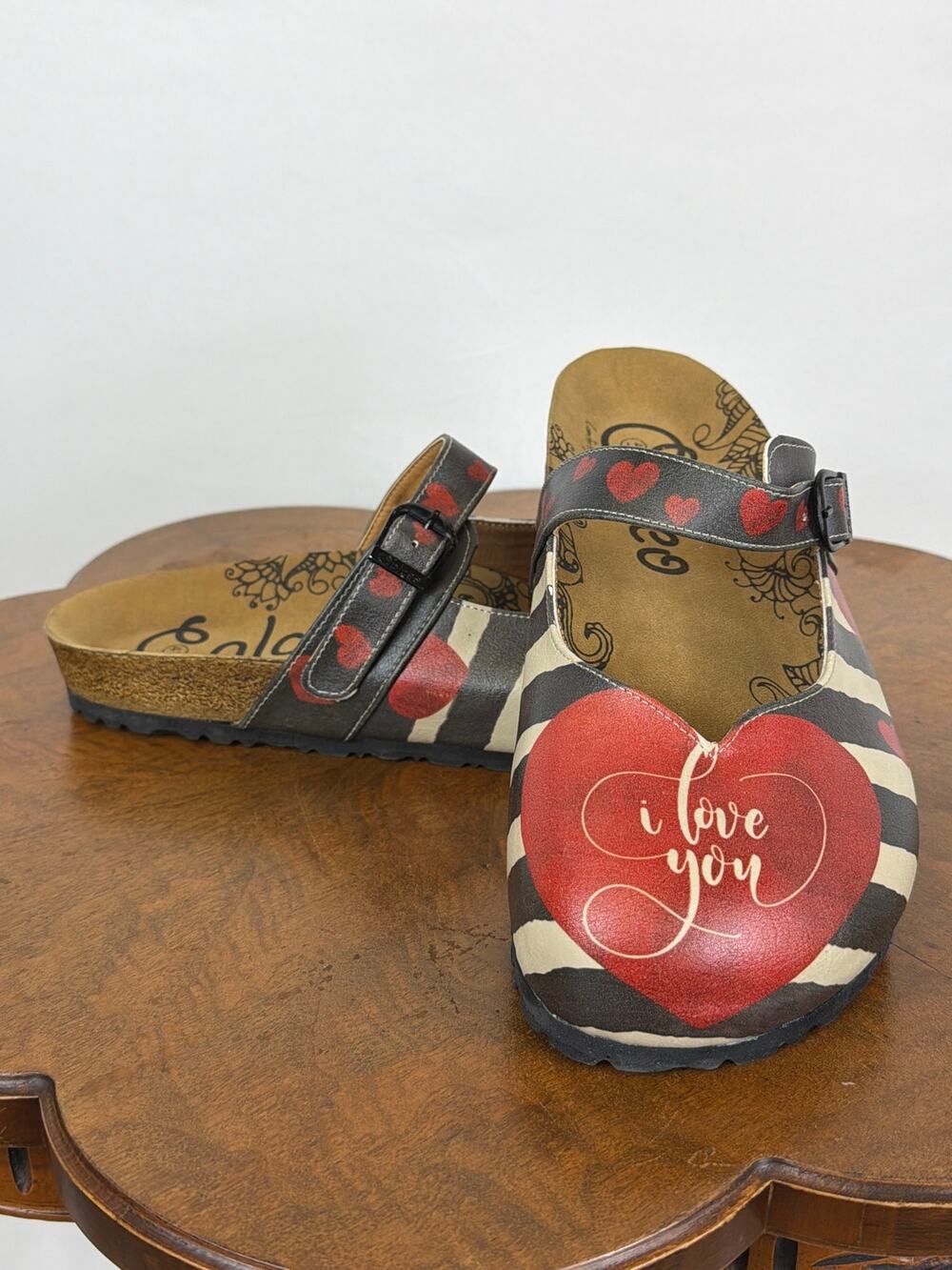NIB Calceo Red Multicolored I Love You Vegan Leather Mules Size 10